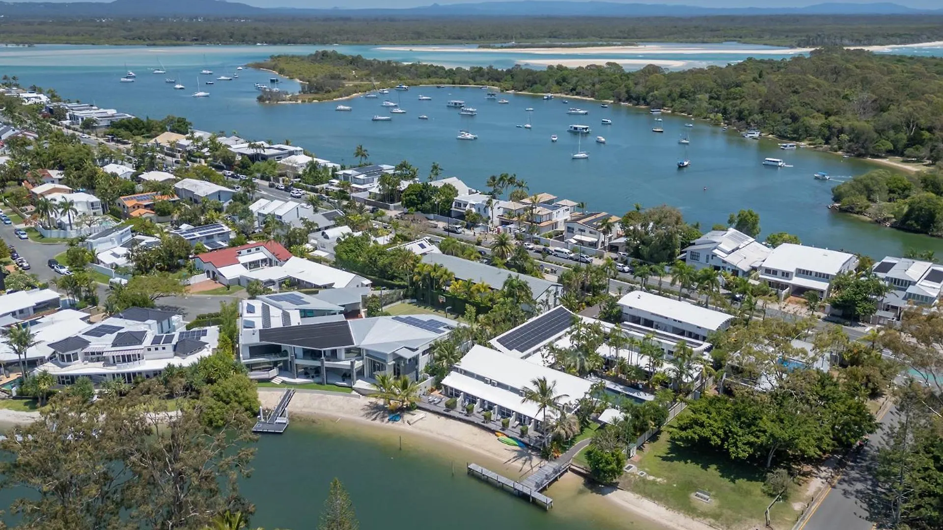 Caribbean Noosa Aparthotel Australia